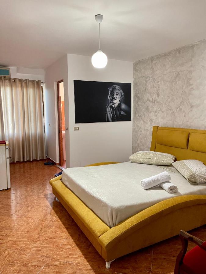 Hotel Nicola Lezhë Екстериор снимка